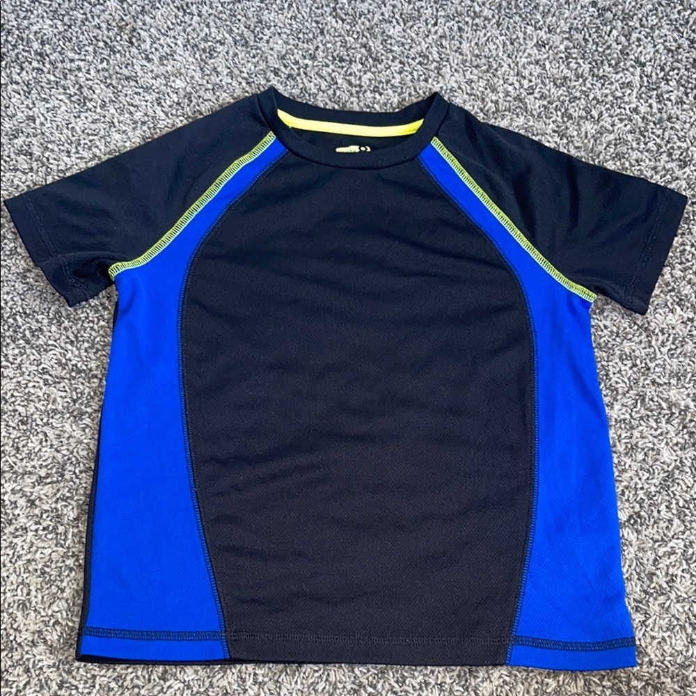 Kids top Crazy 8 boys shirt size 5-6 small